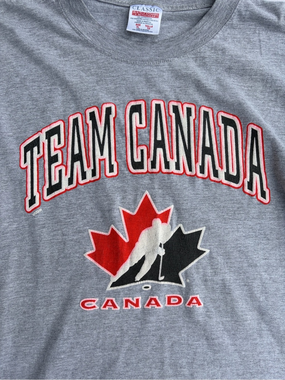 Team Canada Men's T-Shirt Maple Leaf Vintage, Size XL